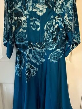 White House Black Market Teal & Ivory Floral Shift Dress
